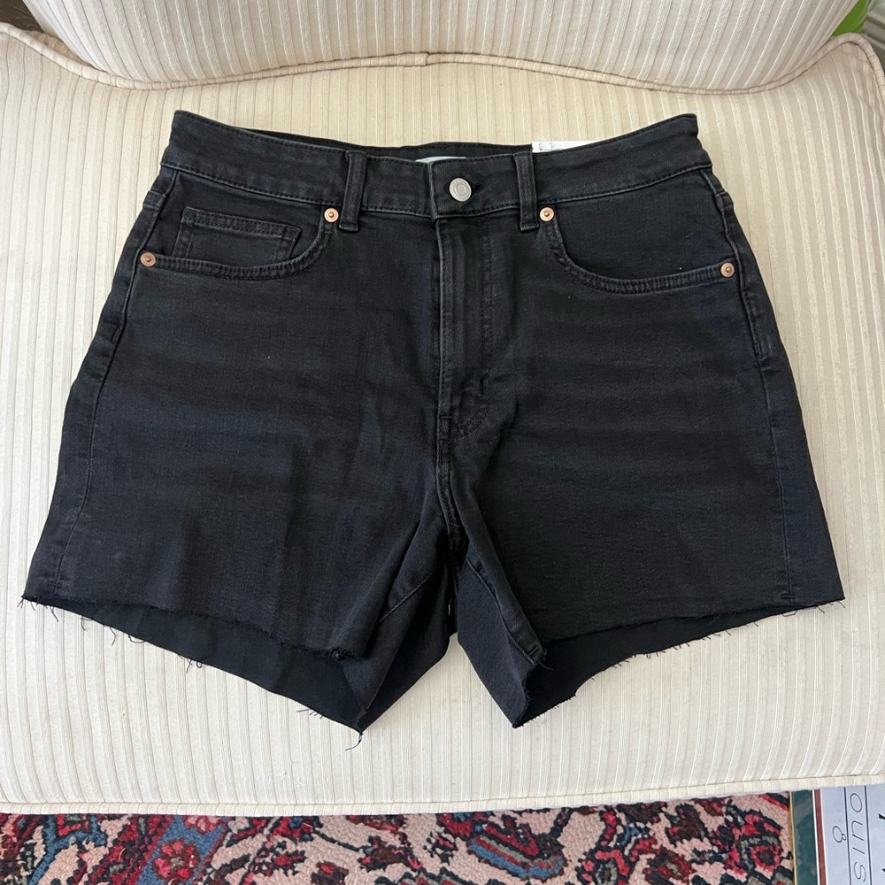 H & M size 10 Black Denim Shorts NWT